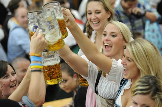 度：欧洲最享受 亚洲最勤奋开元棋牌盘点各国带薪休假制(图4)