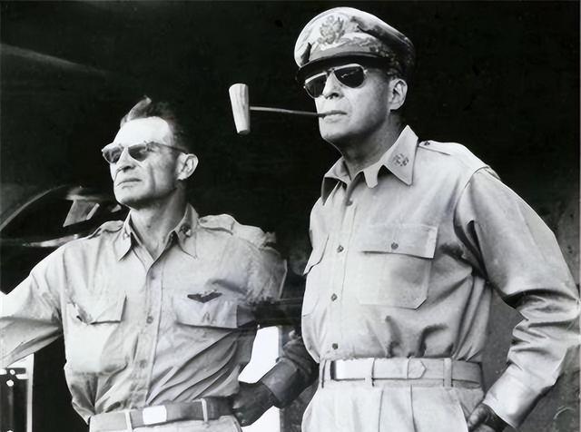 了然：放眼世间再也找不到能与毛主席抗衡的