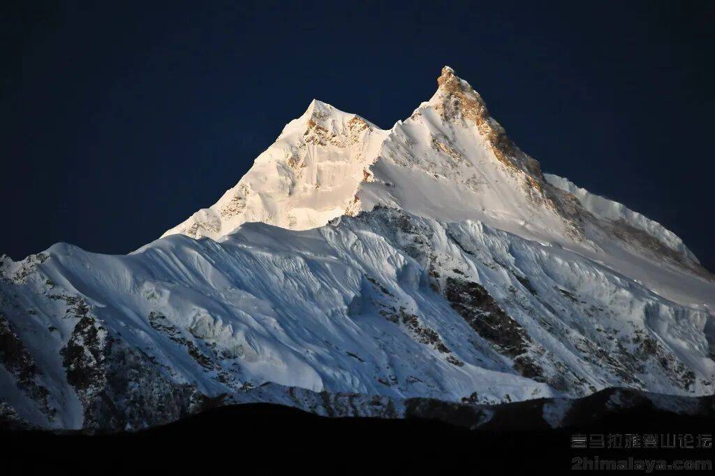 罗斯登山者首攀海拔8163米峰鲜少有人尝试西南壁的替换线路开元棋牌app尼泊尔]2025年年度十大探险活动2 - 俄(图25)